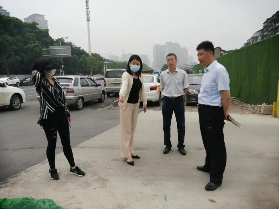 商務區集團領導端午期間深入地塊工地督導檢查創文創衛整治工作